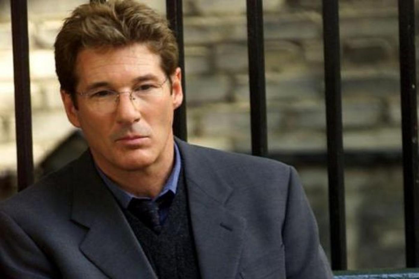 Ричарда Гира спутали с бомжом на съемках нового фильма Орена Мовермена - Фото 1