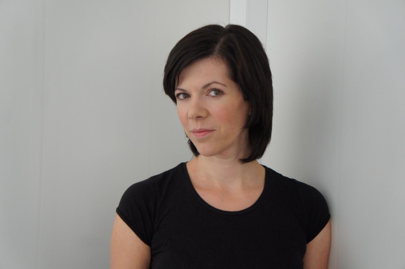 Новая книга Анны Матвеевой о людях 90-х и «уральском Париже» появилась в столице Урала.  - Фото 1