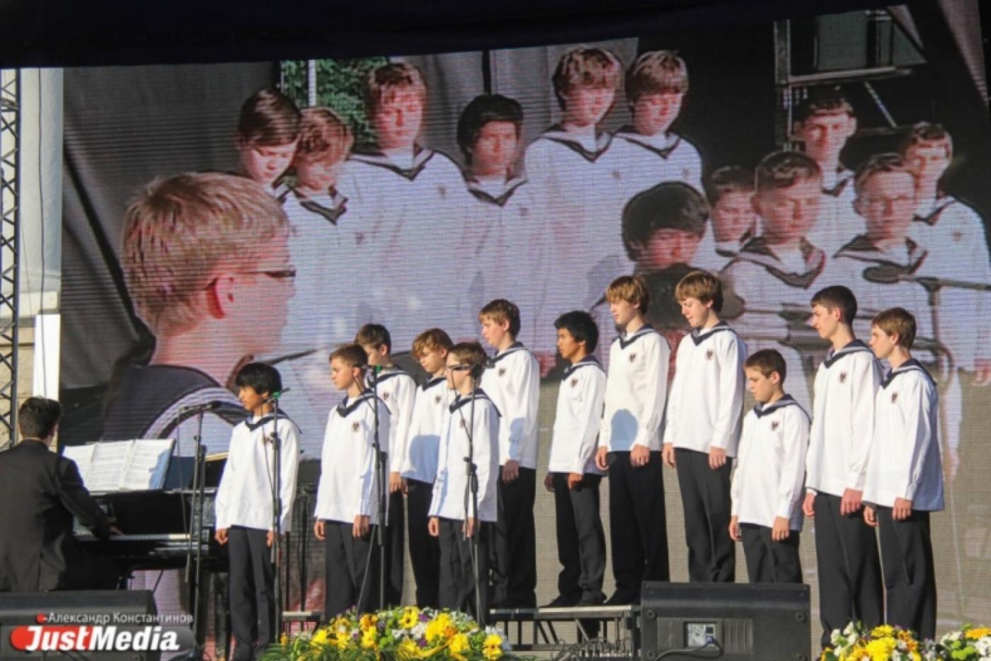 Хор из тысячи человек выступит в День России в Историческом сквере Екатеринбурга - Фото 1