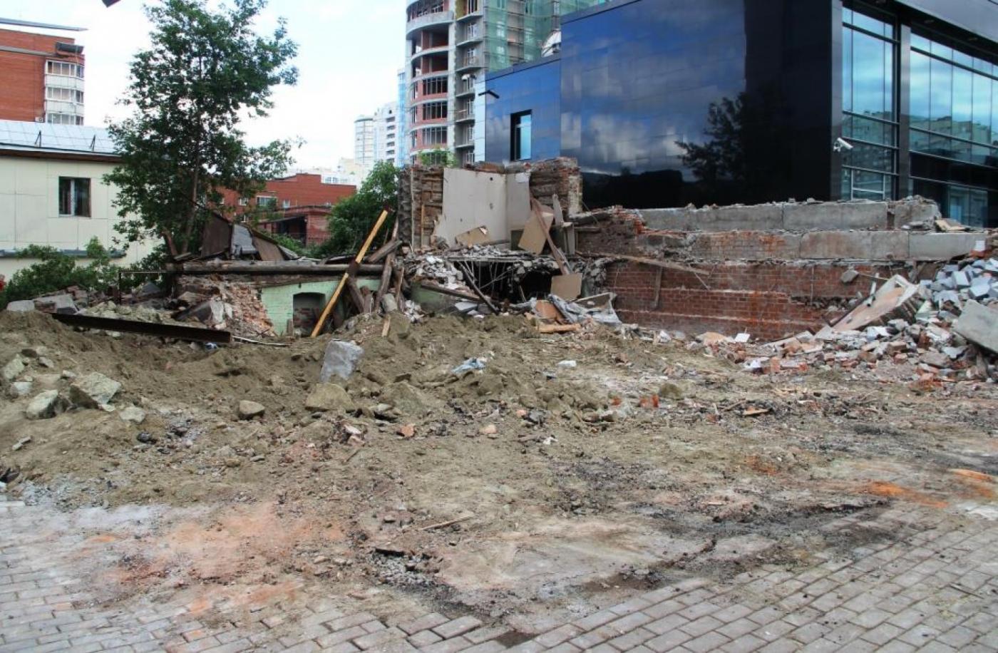 Снесенный старинный особняк на Сакко и Ванцетти по мнению чиновников не представлял никакой ценности - Фото 1