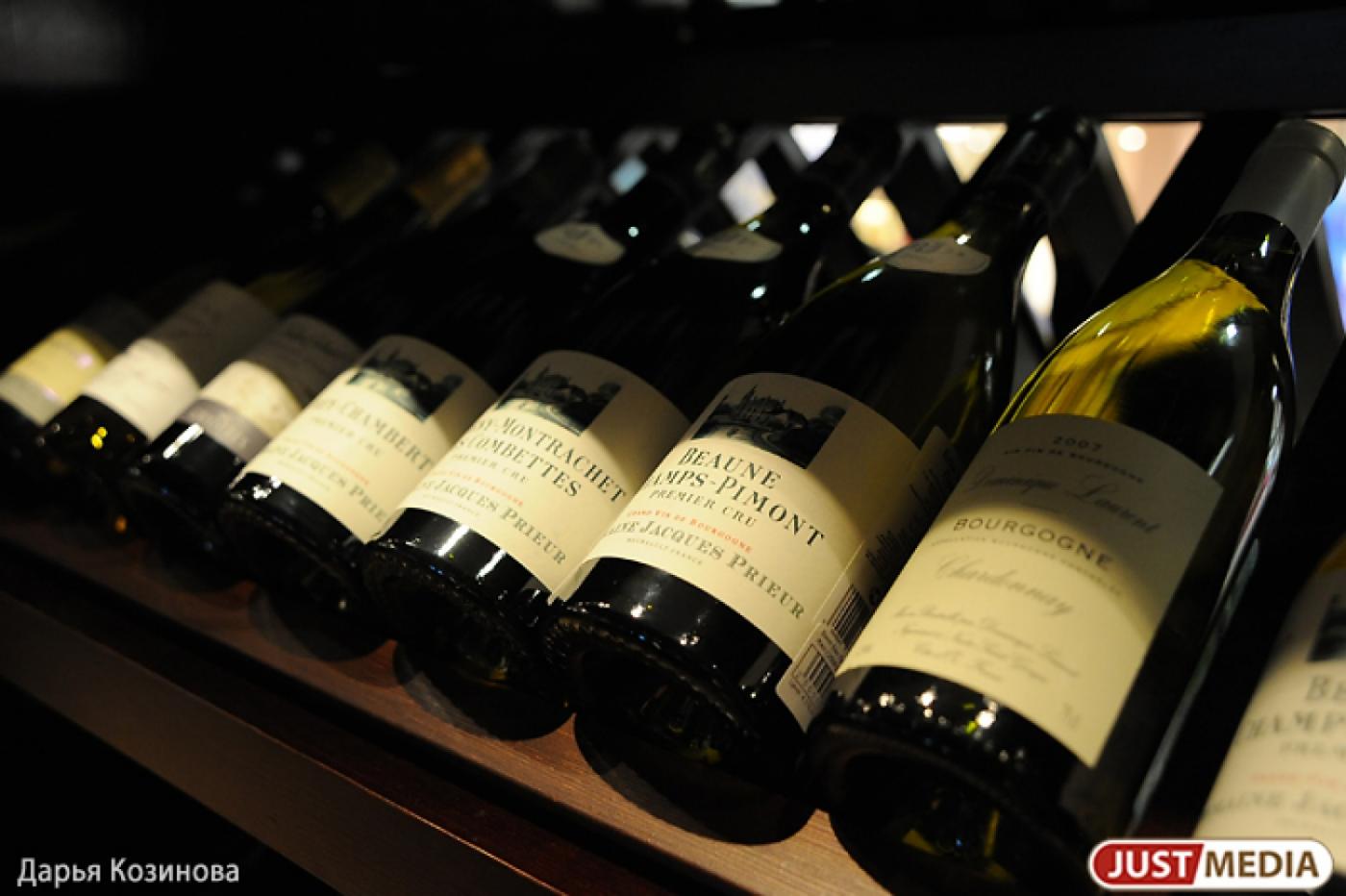 Просроченное пиво и поддельное вино. Роспотребнадзор изъял из оборота полторы тысячи литров спиртного  - Фото 1