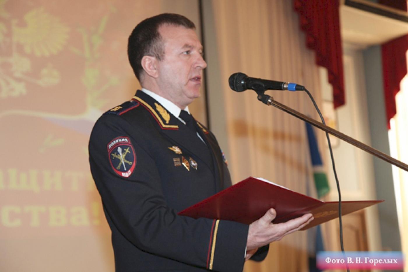 Двенадцать свердловских полицейских награждены за смелость и отвагу - Фото 1