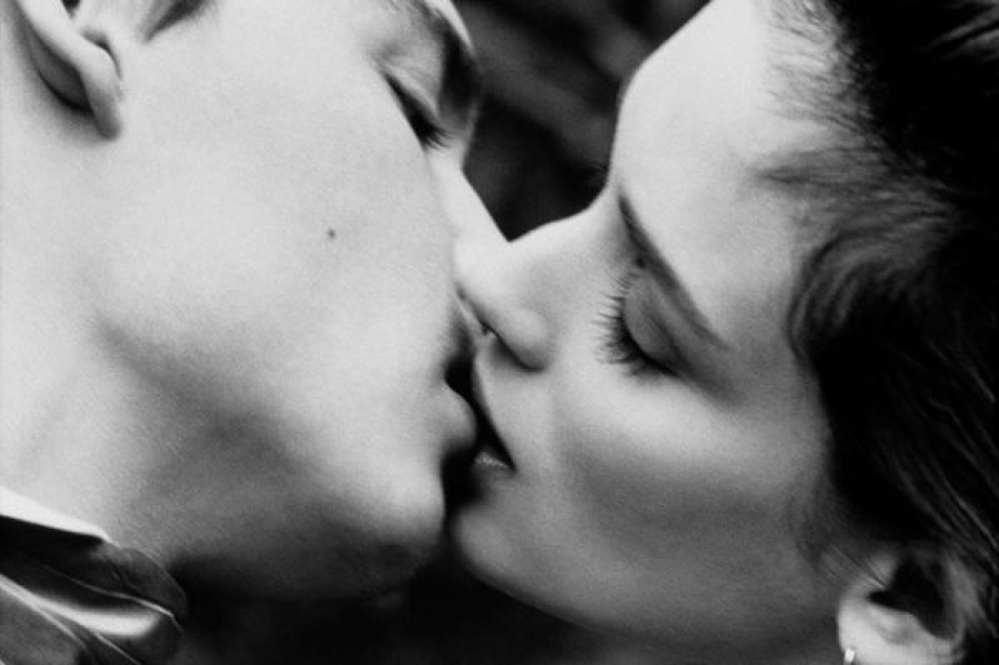 Некоторые интересные факты о поцелуях - Фото 1