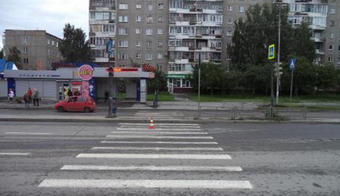 На Пермском тракте на «зебре» под колесами фуры погибла пожилая женщина - Фото 1