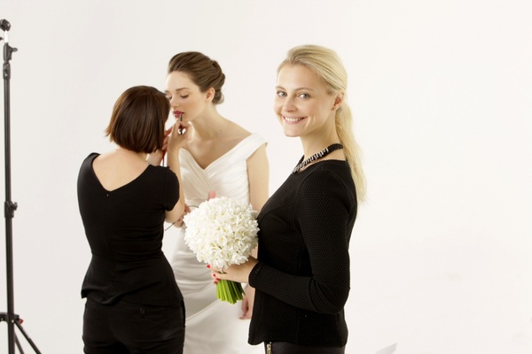 «Самые продвинутые невесты могут выбирать красные и даже черные платья»! Наталья Куликова поделилась с екатеринбурженками свадебными секретами - Фото 1