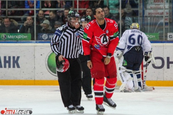 ХК «Автомобилист»: Левандовский остается, Дево в команде не будет - Фото 1