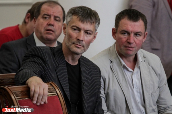 «Ройзман у Жириновского учится». Глава города собрал бессмысленное совещание и угрожал депутату - Фото 1