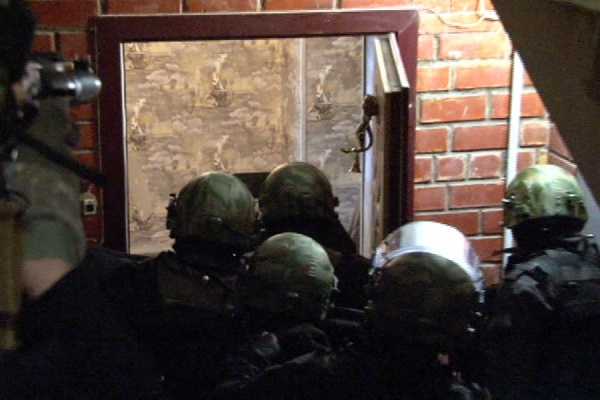 Спецоперация СОБРа увенчалась успехом: подозреваемый в стрельбе на базе отдыха задержан - Фото 1