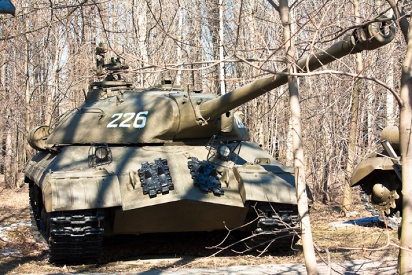 Донецкие ополченцы завели танк ИС-3 - Фото 1
