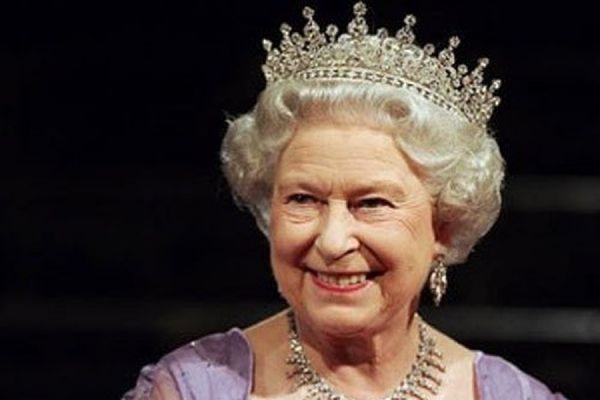 Британская королева посетит съемочную площадку сериала «Игры престолов» - Фото 1