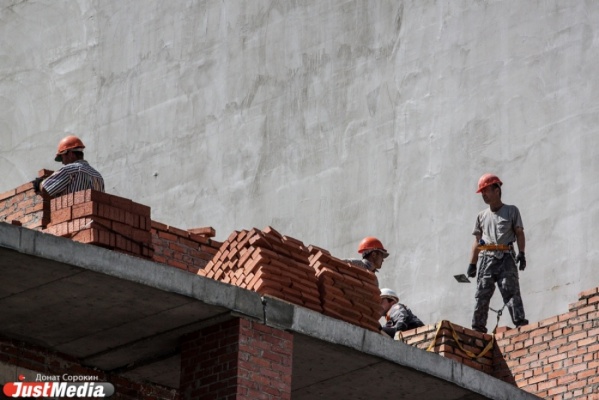 Екатеринбургские строители недовольны политикой двойных стандартов: «Власти то разрешают точечную застройку, то отбирают разрешение» - Фото 1