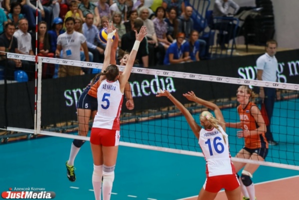 Российские волейболистки с трудом одержали первую победу в Кубке Ельцина - Фото 1