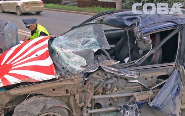 Водитель иномарки спровоцировал массовое ДТП на Щербаково. Есть пострадавшие - Фото 1