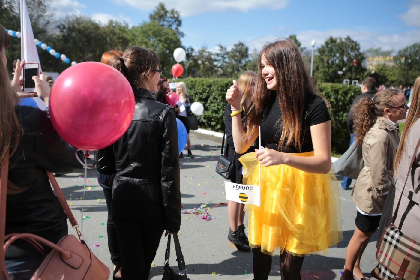 «Билайн» поздравил первокурсников УрФУ подключением тарифа «Зачетный» - Фото 1