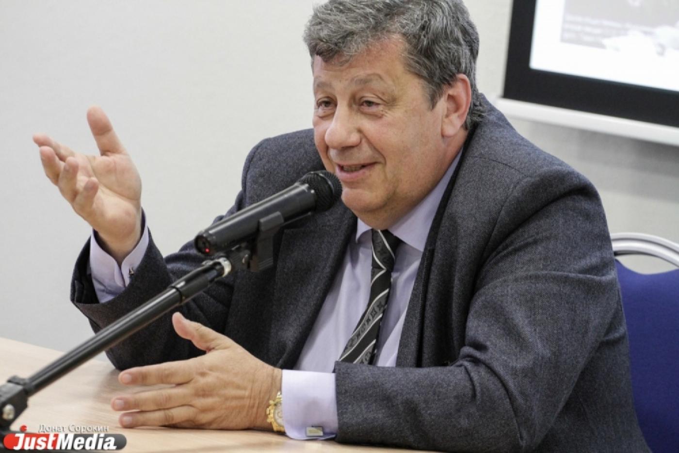 Чернецкий предлагает раскрасить фасады магазинов в центре Екатеринбурга в один цвет - Фото 1