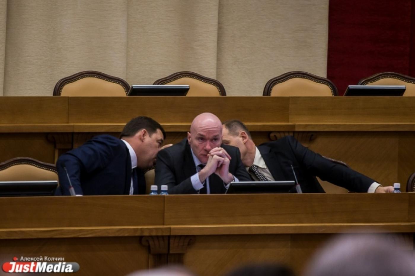 Областные власти пустили проблемы Ураласбеста на самотек. Наводить порядок в моногороде пришлось полпредству - Фото 1