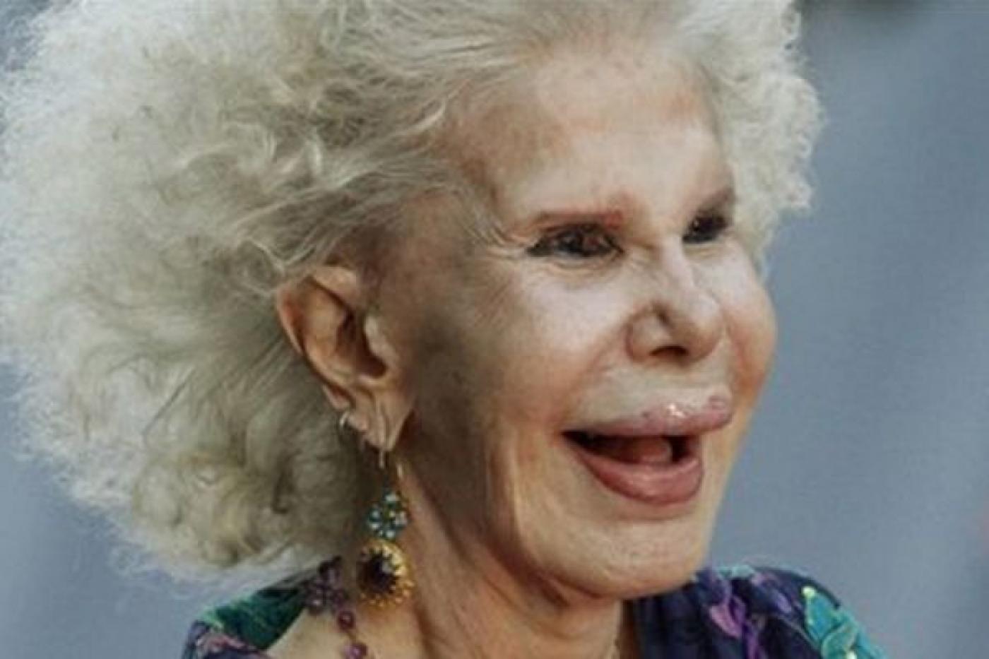 В Испании скончалась самая титулованная аристократка в мире герцогиня де Альба - Фото 1