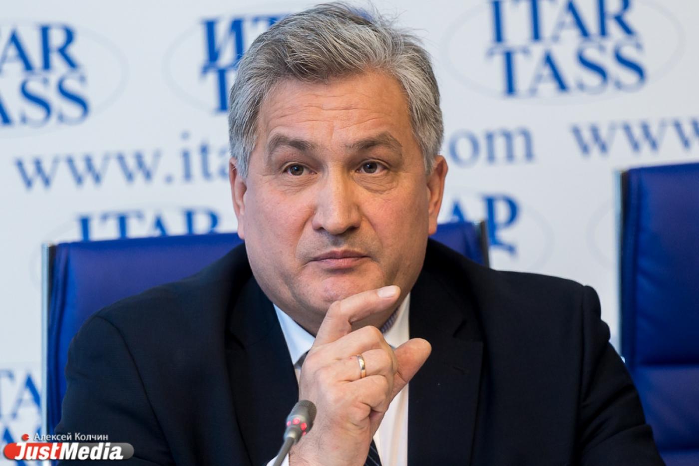 Министр Биктуганов заявил, что накормит всех свердловских школьников - Фото 1