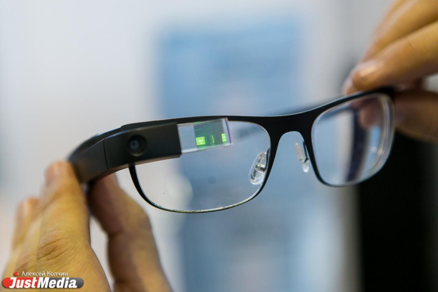 В Екатеринбурге появились первые GoogleGlass! Обладателем стал глава крупной IT-компании - Фото 1