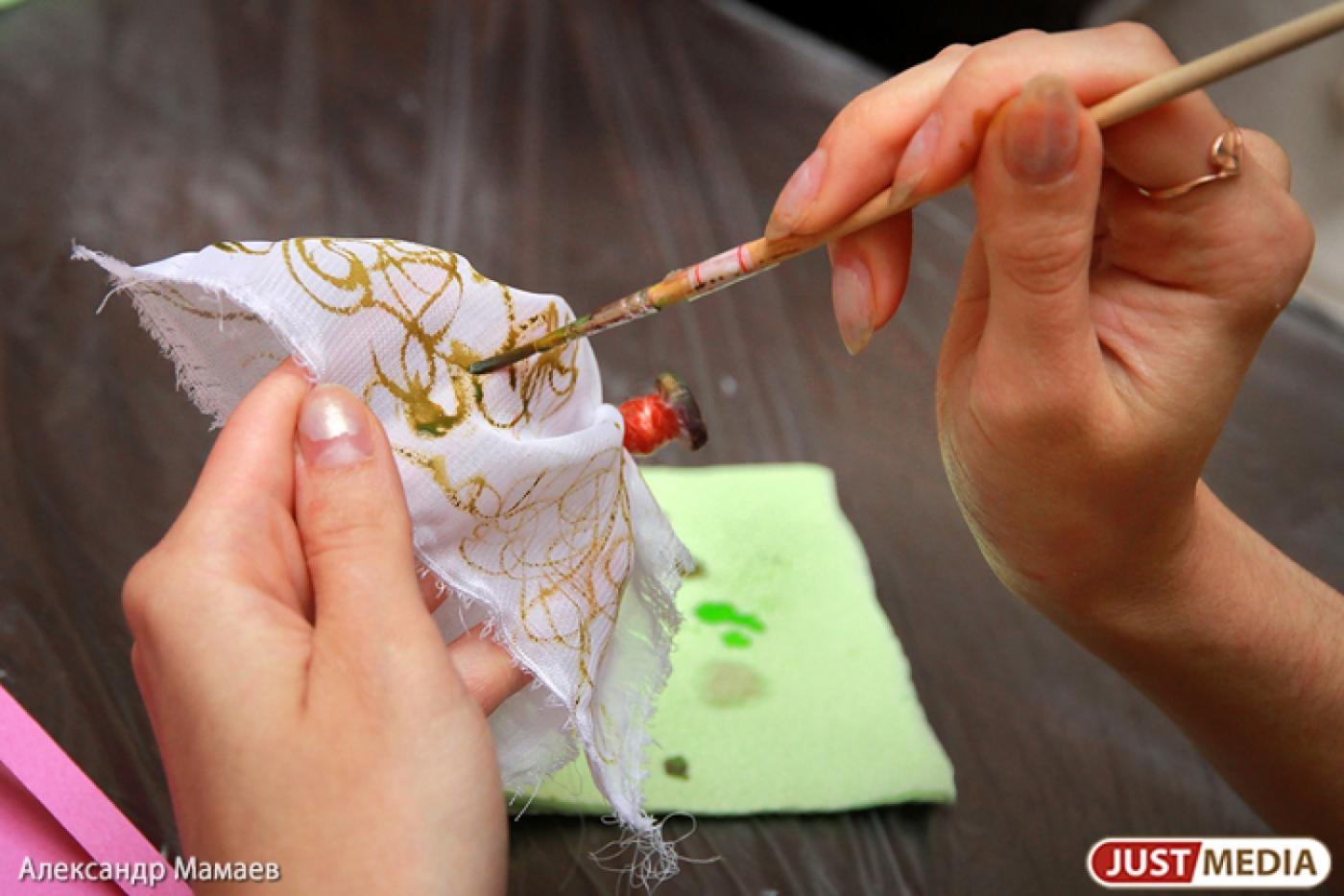 Свердловчане рисуют почтовые марки и конверты к юбилею Победы - Фото 1