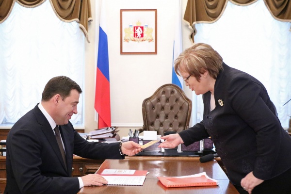 Куйвашев угрожает Умниковой прокуратурой: «Нарекания были со стороны работников образовательных учреждений именного областного центра»