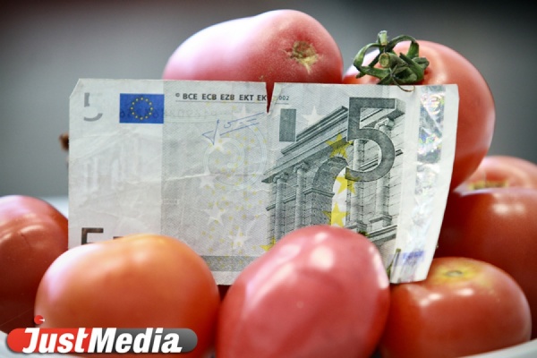 15 – 19 декабря банковские клиенты чаще продавали доллары, а покупали – евро