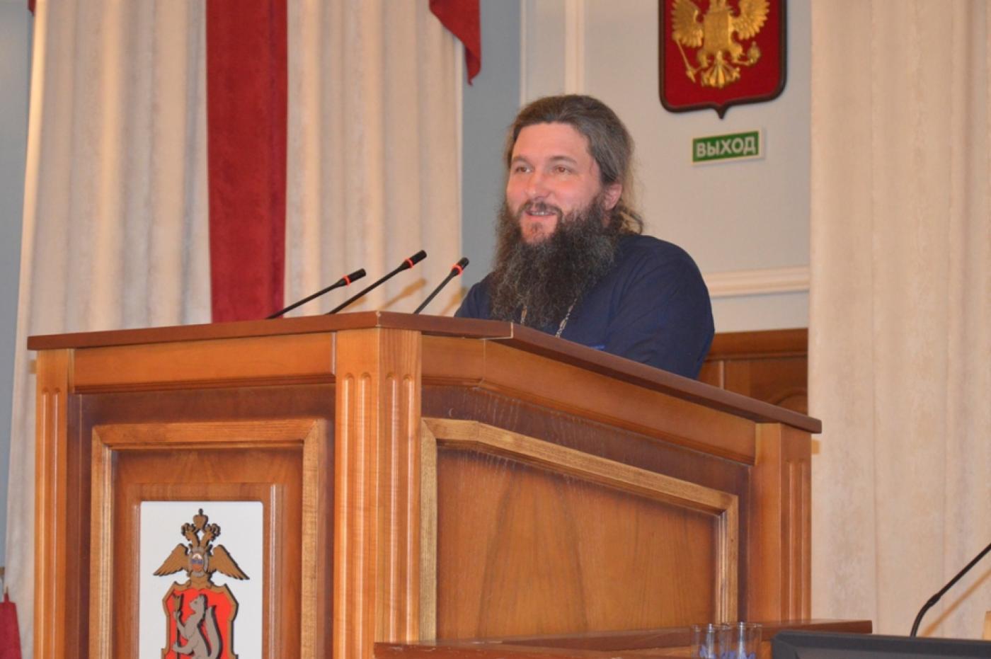 Сотрудников свердловской полиции познакомили со Священным писанием - Фото 1