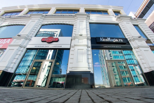 Новая галерея Екатеринбурга начала заполняться «якорями»