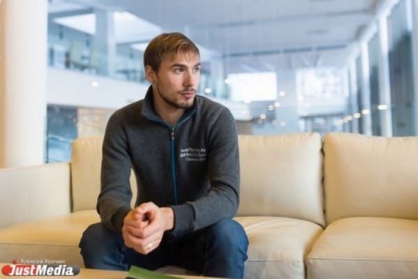 Кофта Фуркада и костюм Кузьминой оказались самыми популярными лотами аукциона, организованного фондом Шипулина