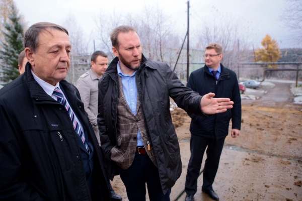 Свердловские депутаты «разбили лагерь» в Титановой долине - Фото 1