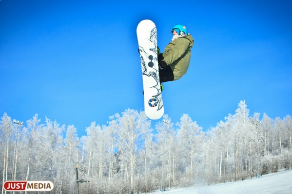 Где расчехлить лыжи или сноуборд в эти выходные? Обзор горных склонов Свердловской области от JustMedia - Фото 1