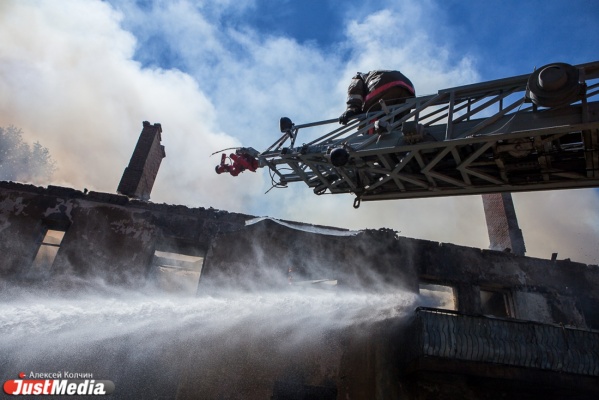 В октябре во время пожаров в Свердловской области погибло рекордное количество людей - Фото 1