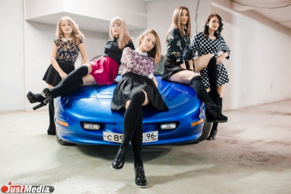 В Екатеринбурге современные и раритетные автомобили «померились мускулами» - Фото 1