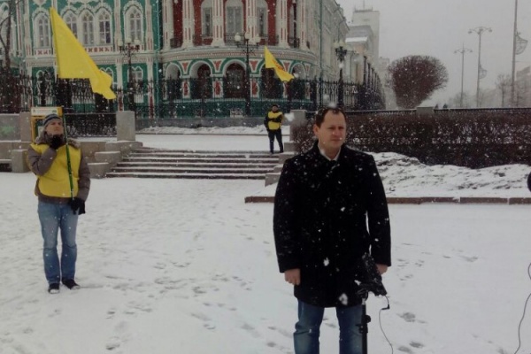 В области собрано более шести тысяч подписей за отставку губернатора Куйвашева - Фото 1