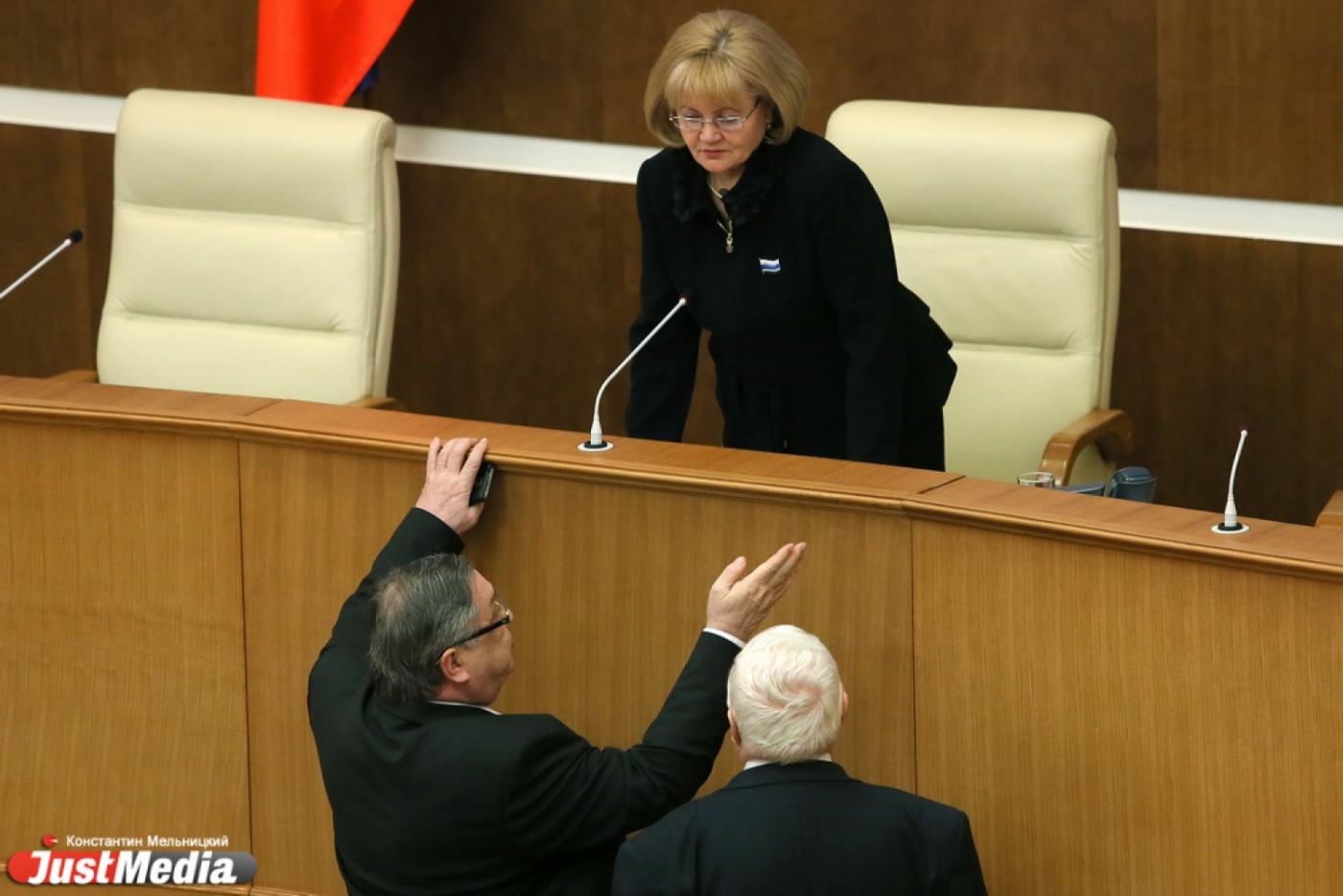 Куйвашев отчитается перед заксобранием не раньше 19 мая - Фото 1