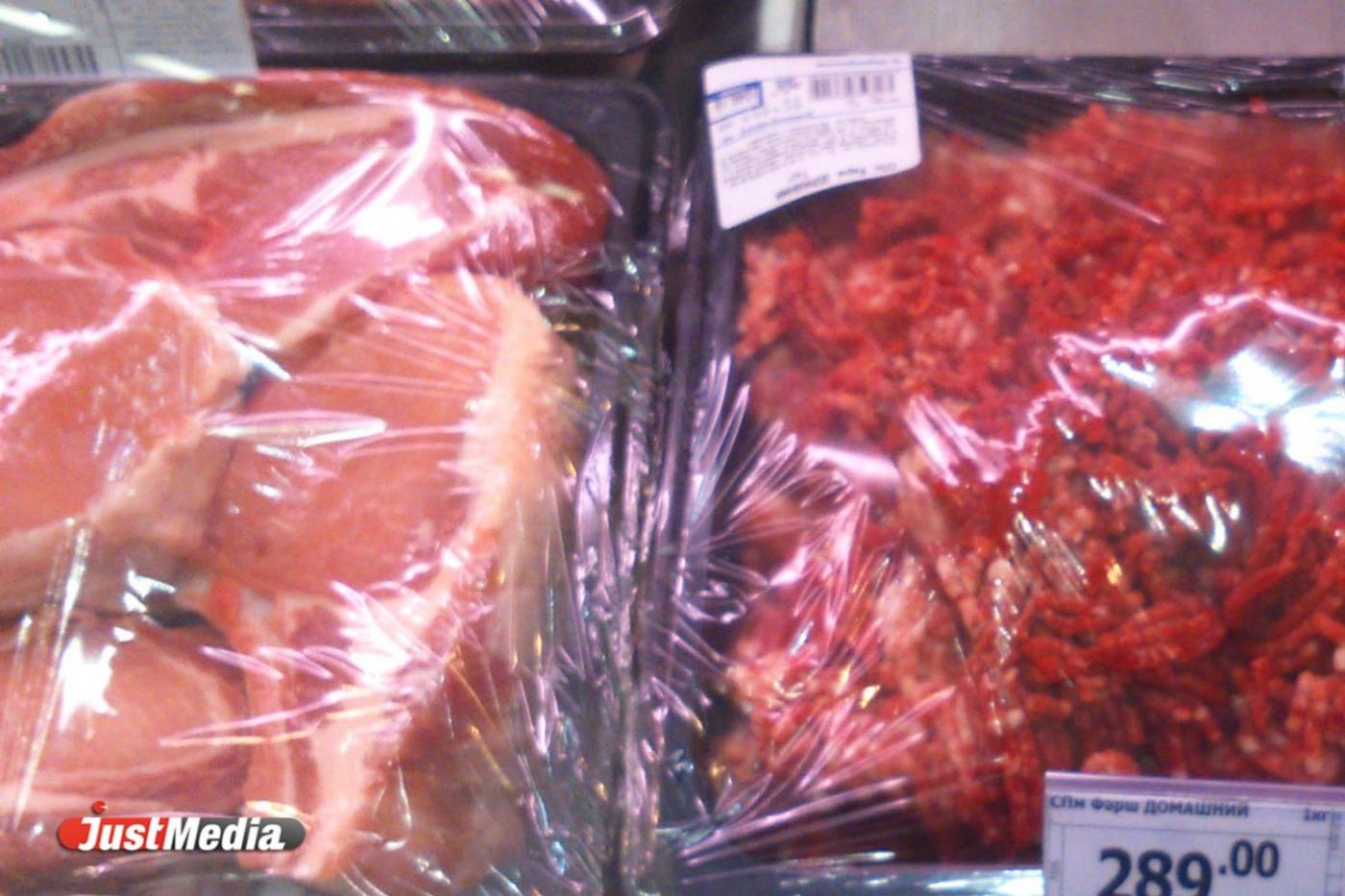 Крысы и отсутствие канализации. В Краснотурьинске приостановлена деятельность павильона «Мясная лавка» - Фото 1