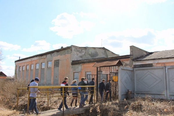 Мишарин пожаловался Коробейникову на тюменских бизнесменов, которые травят жителей поселка Буланаш парами свинца. ФОТО, ДОКУМЕНТЫ