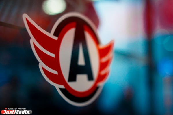 Юные воспитанники «Автомобилиста» помоют памятник воинам-спортсменам Урала