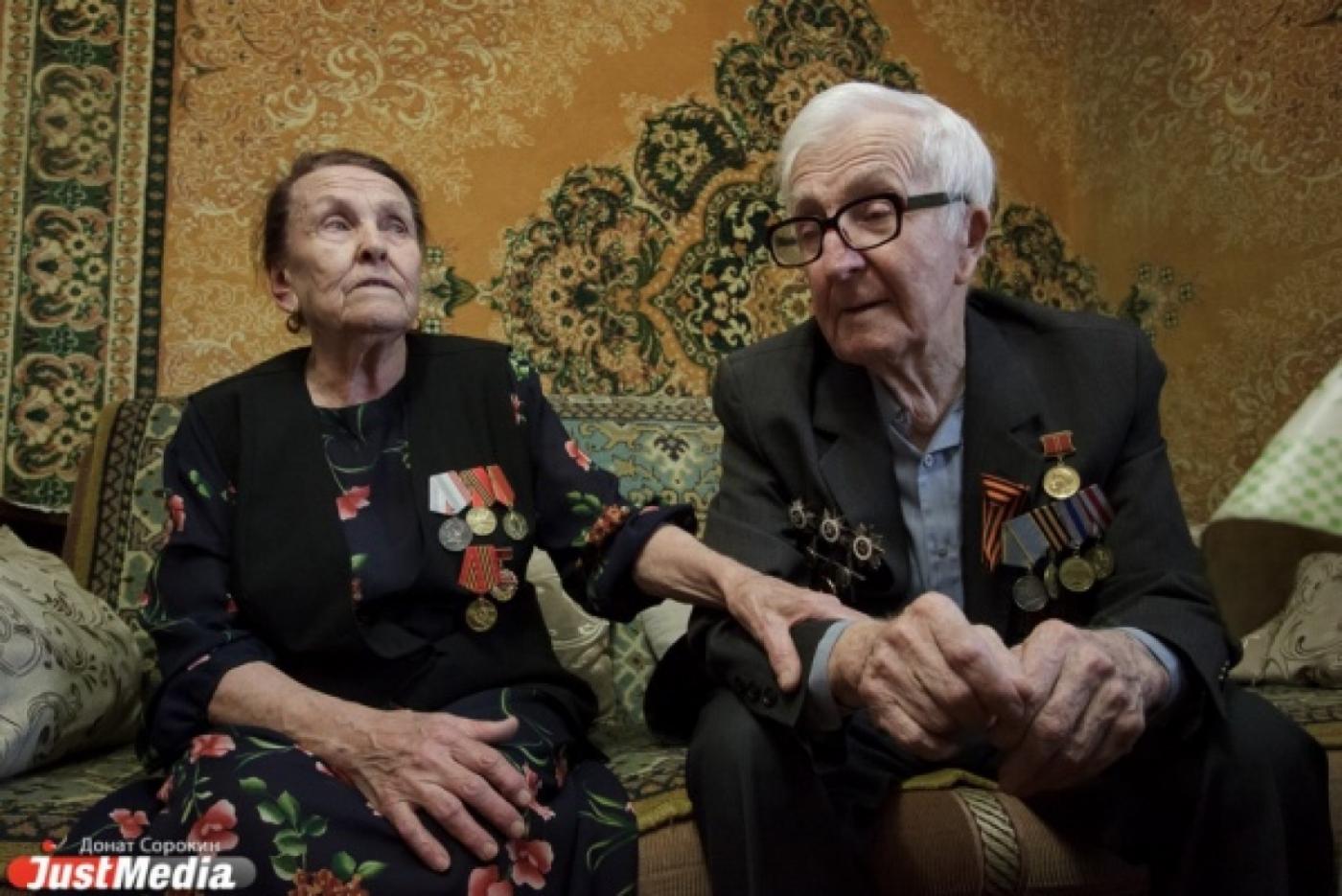 Минсоцполитики затянуло выход в свет уникальных подарочных альбомов для екатеринбургских ветеранов - Фото 1