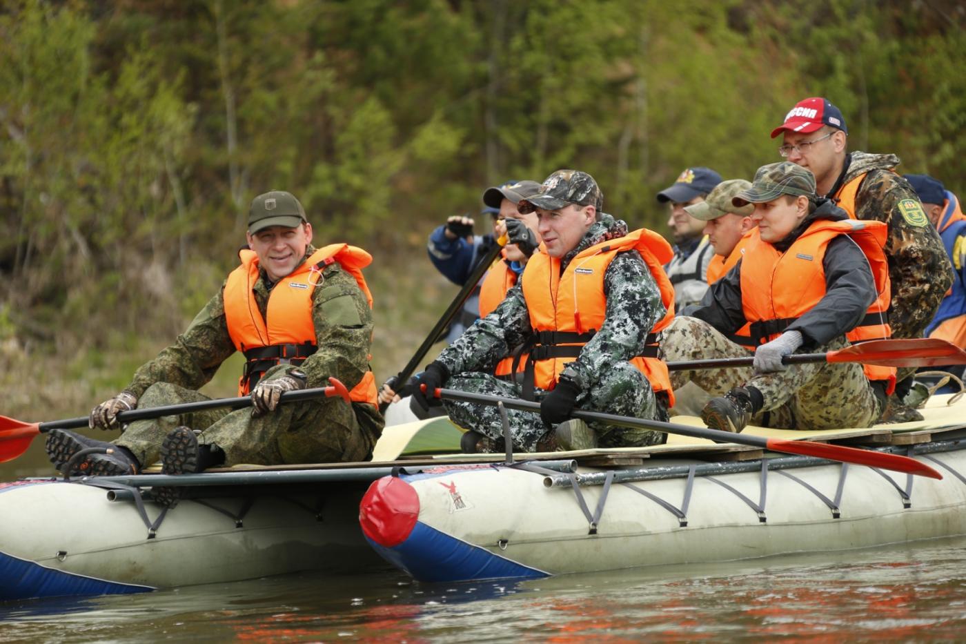 Куйвашев и Холманских поработали веслами - Фото 1