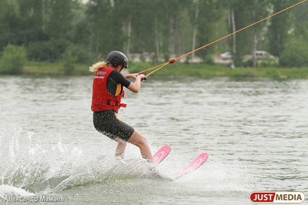 Парусная регата и шоу велосипедистов. В Екатеринбурге стартует «Майский экстрим».