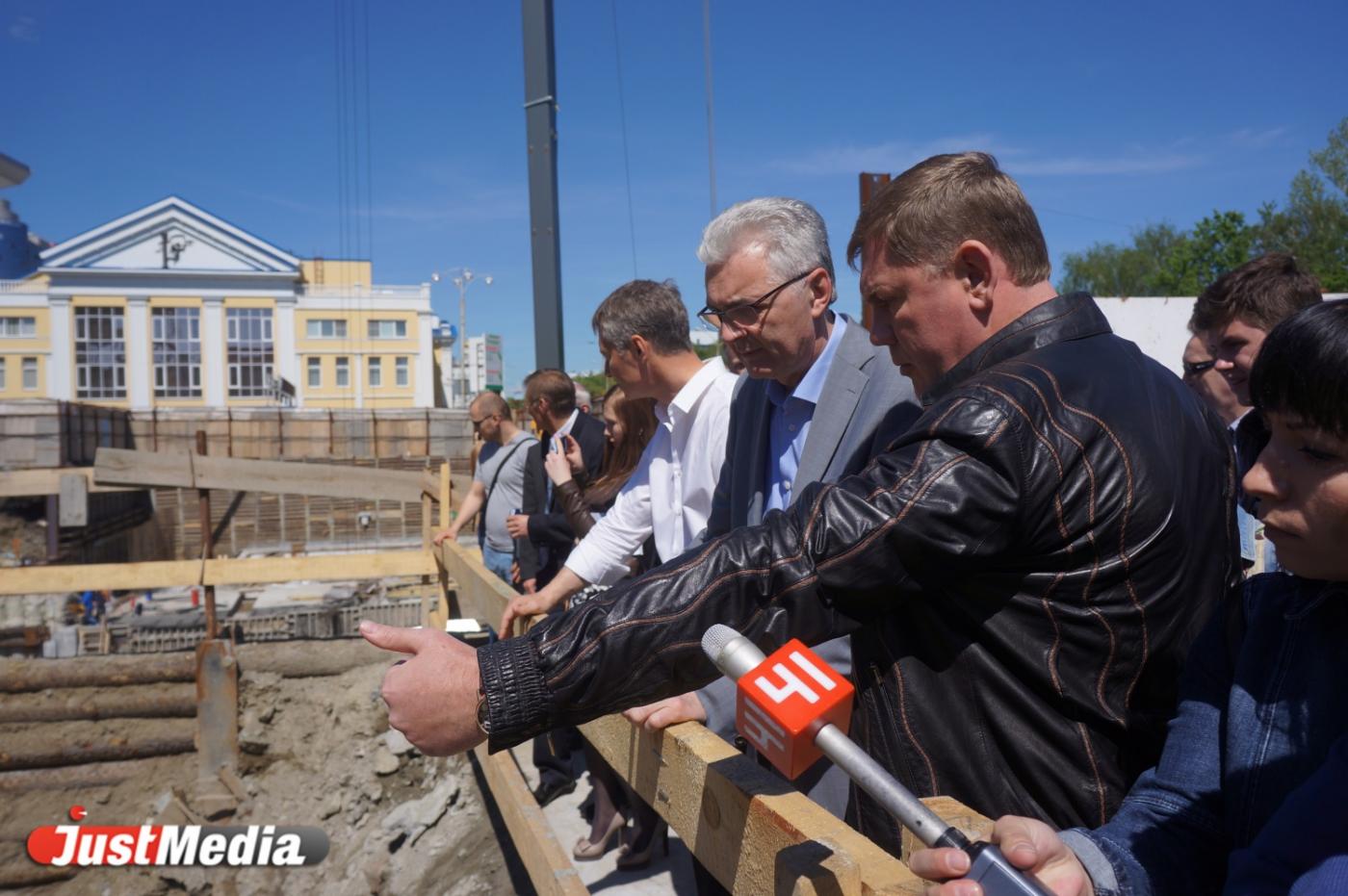 Заводовский планирует открыть «Пассаж» уже 1 августа - Фото 1