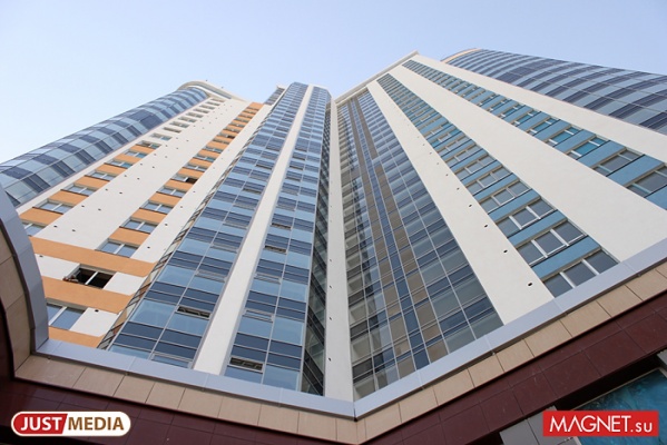 В Екатеринбурге капремонты проведут в 280-и домах. Списки первых счастливчиков