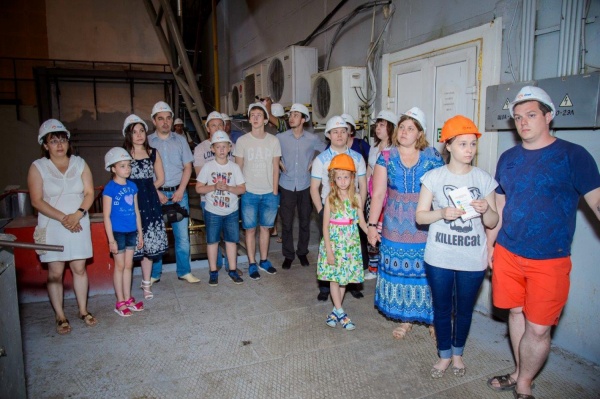 «Шоу сумасшедшего профессора Николя» и «Веселые старты» энергетиков. СУГРЭС открыла двери для всех желающих