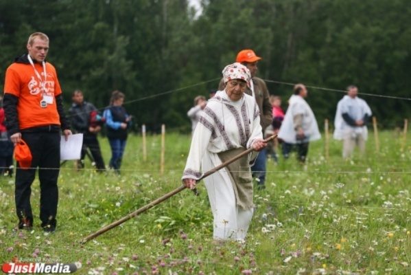 Новые площадки и петровки. На Среднем Урале завершился пятый международный турнир косарей