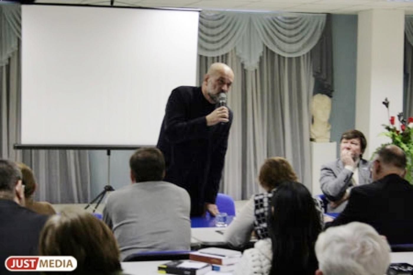 Известный поэт Юрий Казарин награжден знаком отличия Свердловской области - Фото 1