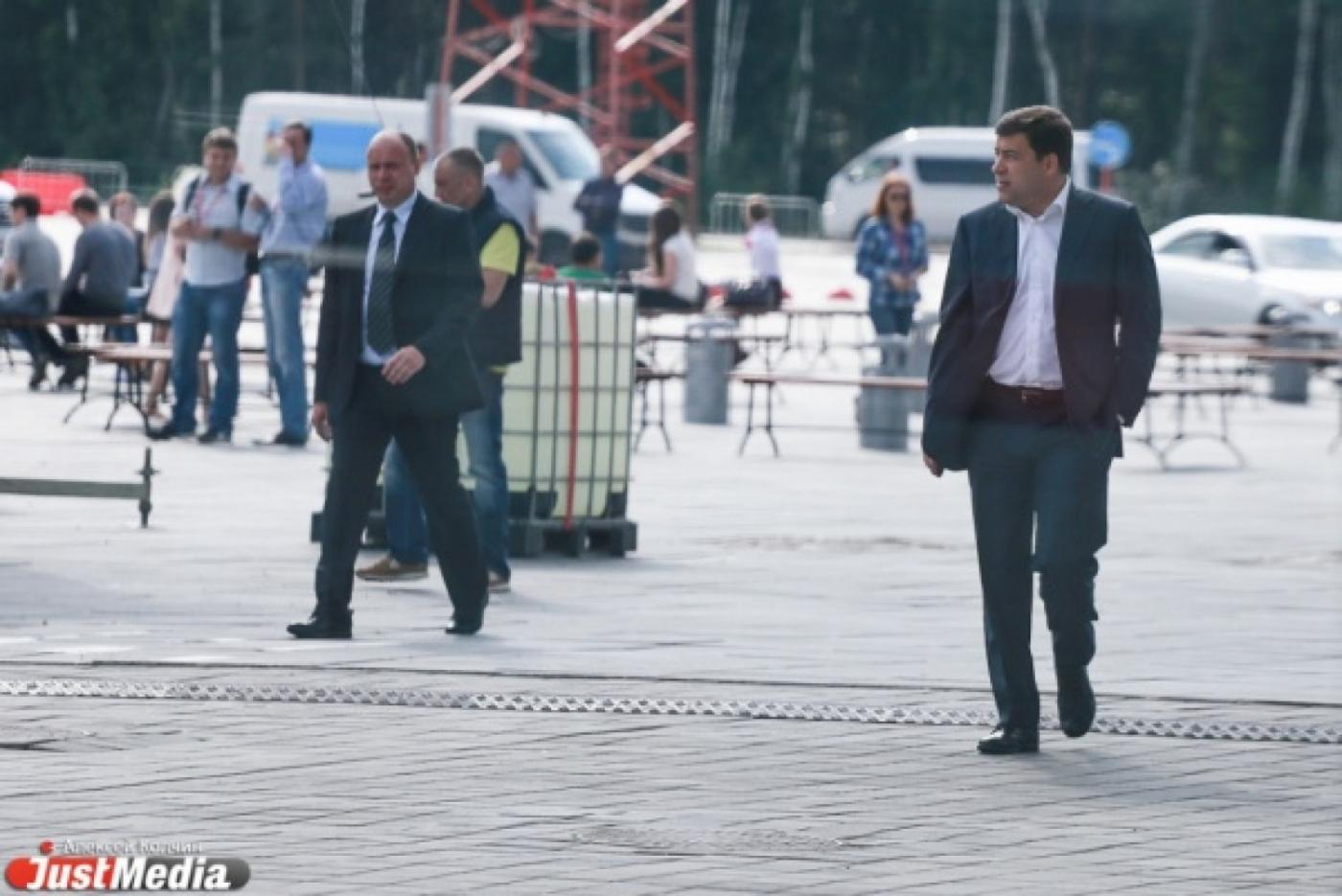  Где Куйвашев? Свердловский губернатор пропустил закрытие чемпионата мира по гандболу - Фото 1