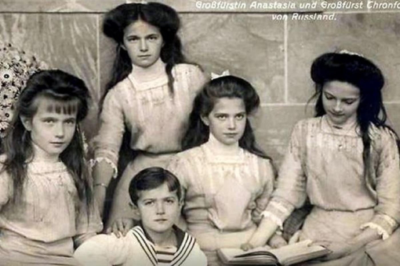 Останки детей Николая II захоронят 18-го октября в Петропавловском соборе - Фото 1