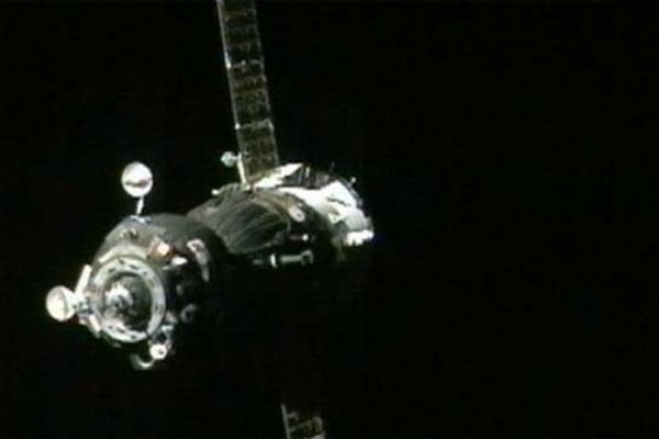 На космическом корабле «Прогрессе» не раскрылись две из пяти антенн системы стыковки - Фото 1