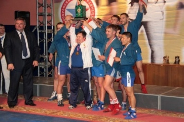 Свердловские самбисты завоевали все золото всероссийских командных соревнований - Фото 1